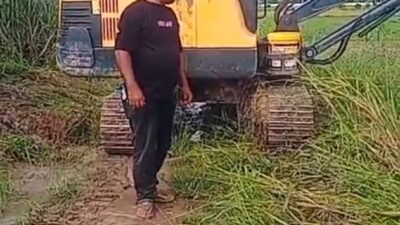 Petani Pematang Jering Apresiasi Bupati Baharuddin Siagian atas Bantuan Alat Berat untuk Normalisasi Irigasi